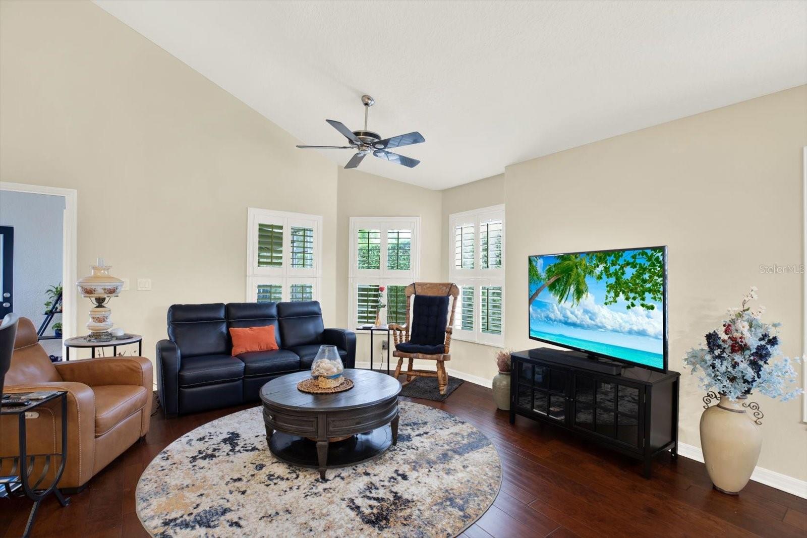 FOX WOOD PH 03 - Residential