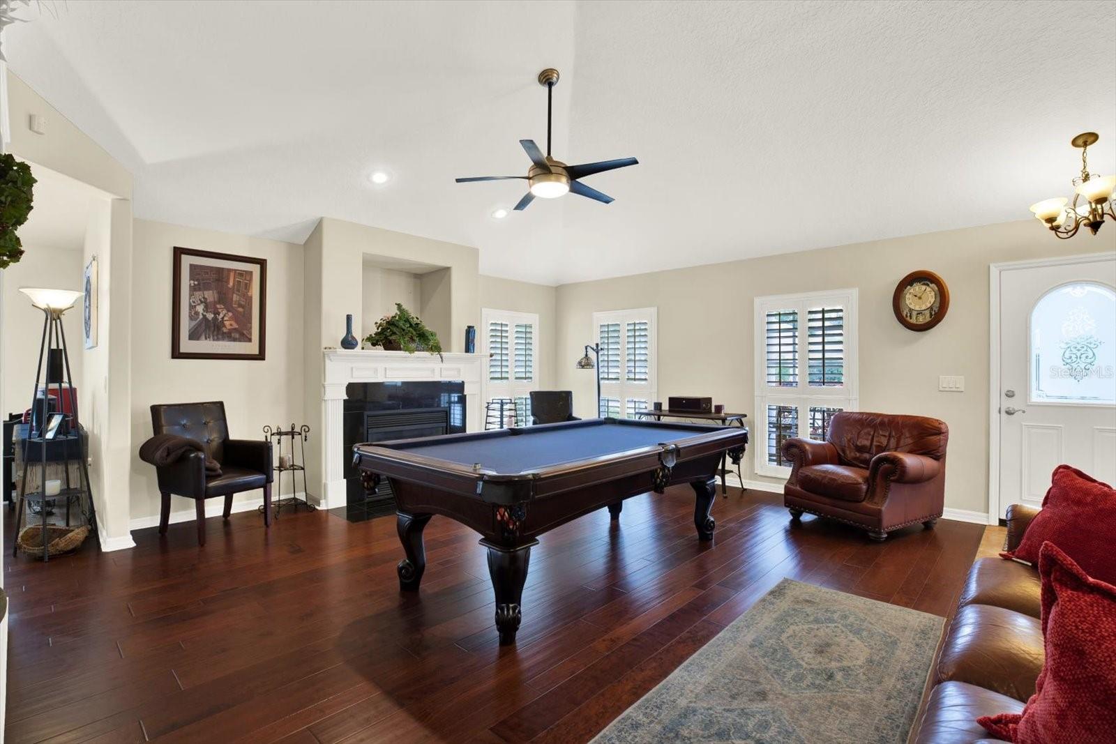 FOX WOOD PH 03 - Residential