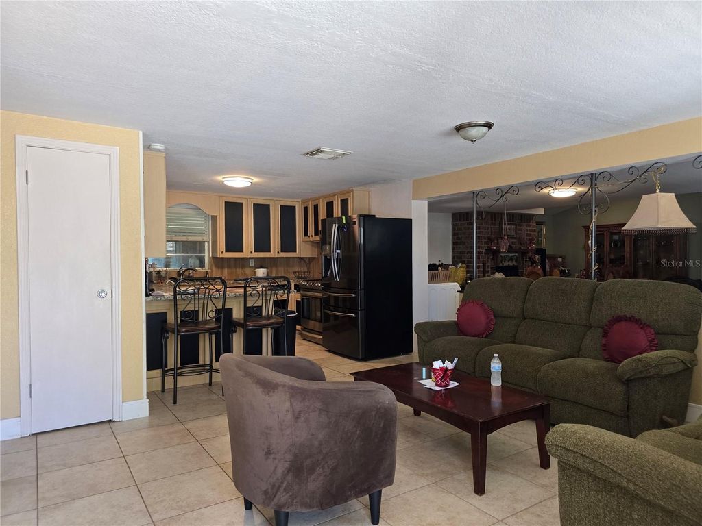 Photo of 2031 Poe Street, Lakeland, FL 33801 (MLS # P4936329)