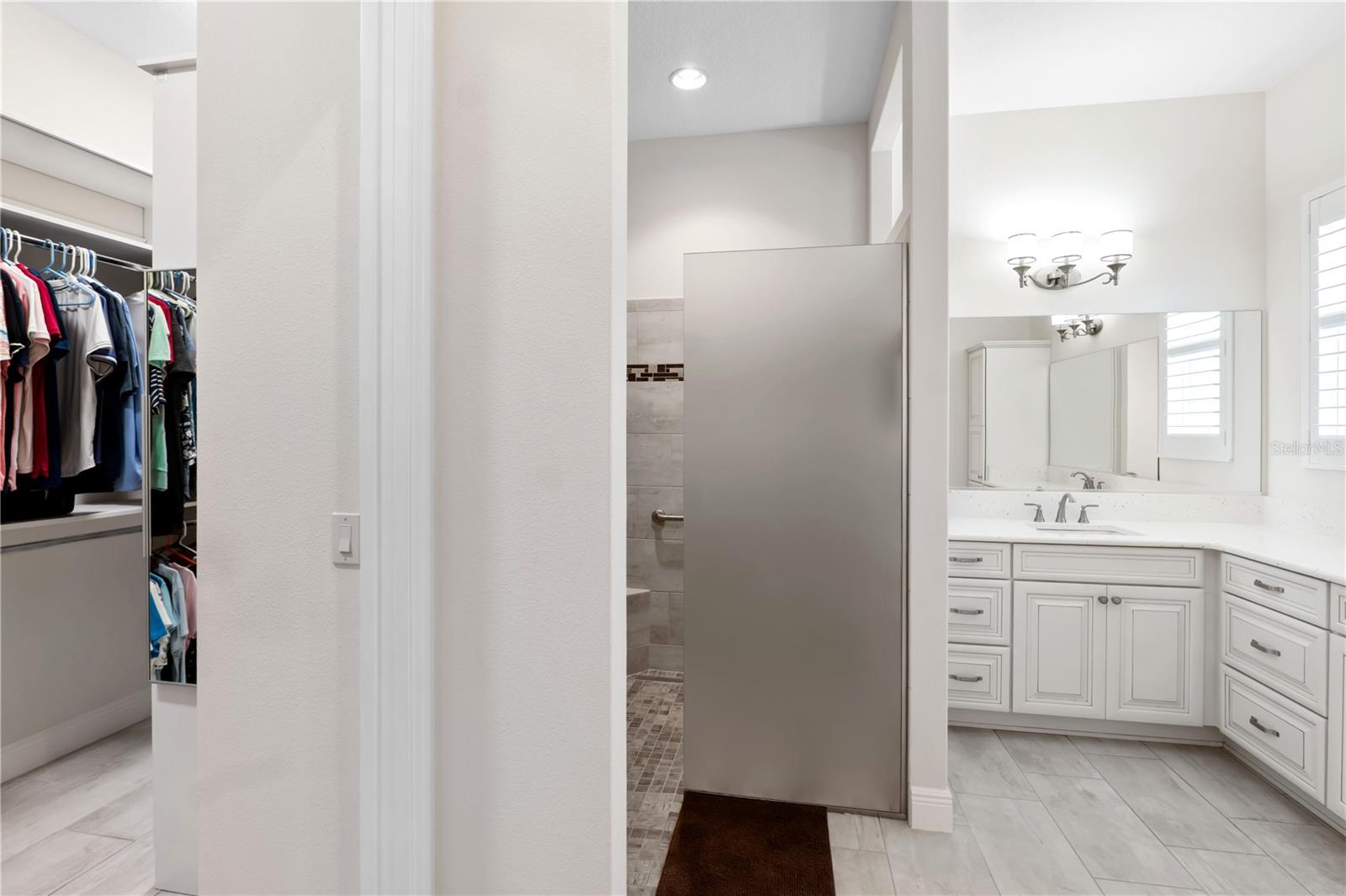 VILLAGES/SOUTHERN OAKS UN 43 - Residential