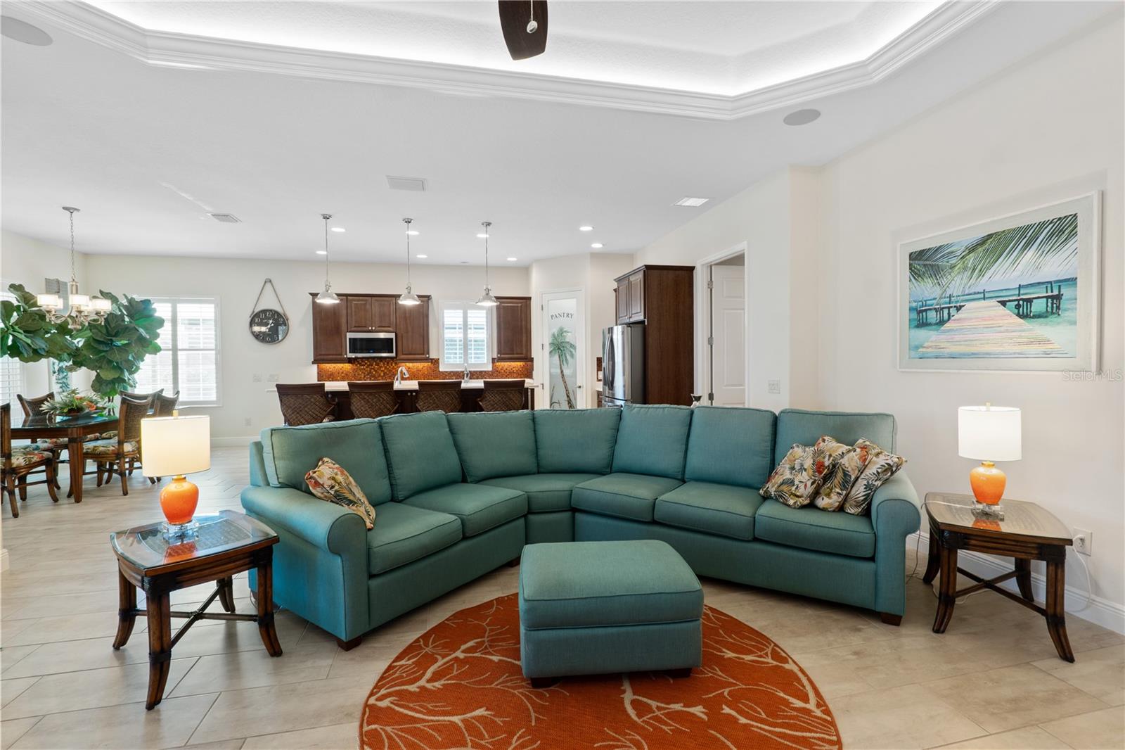 VILLAGES/SOUTHERN OAKS UN 43 - Residential