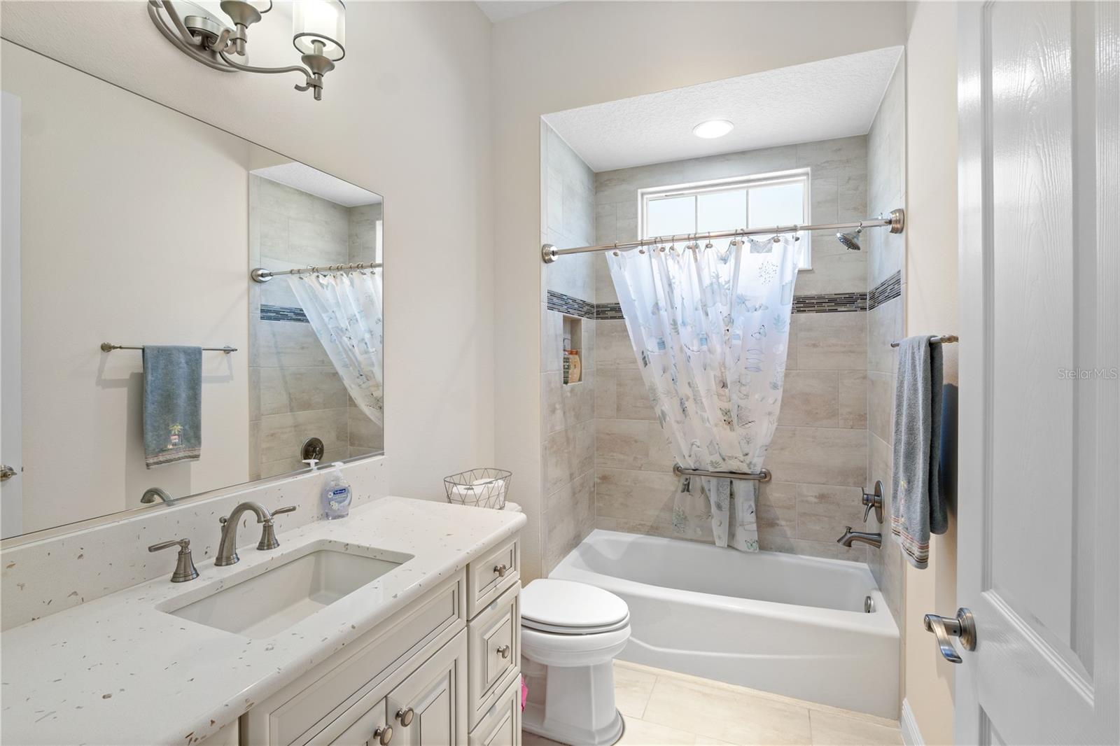 VILLAGES/SOUTHERN OAKS UN 43 - Residential