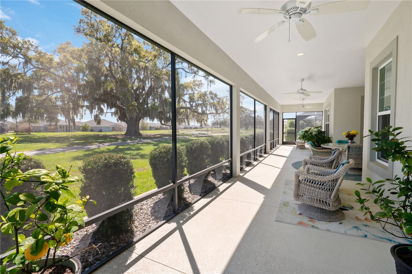 VILLAGES/SOUTHERN OAKS UN 43 - Residential