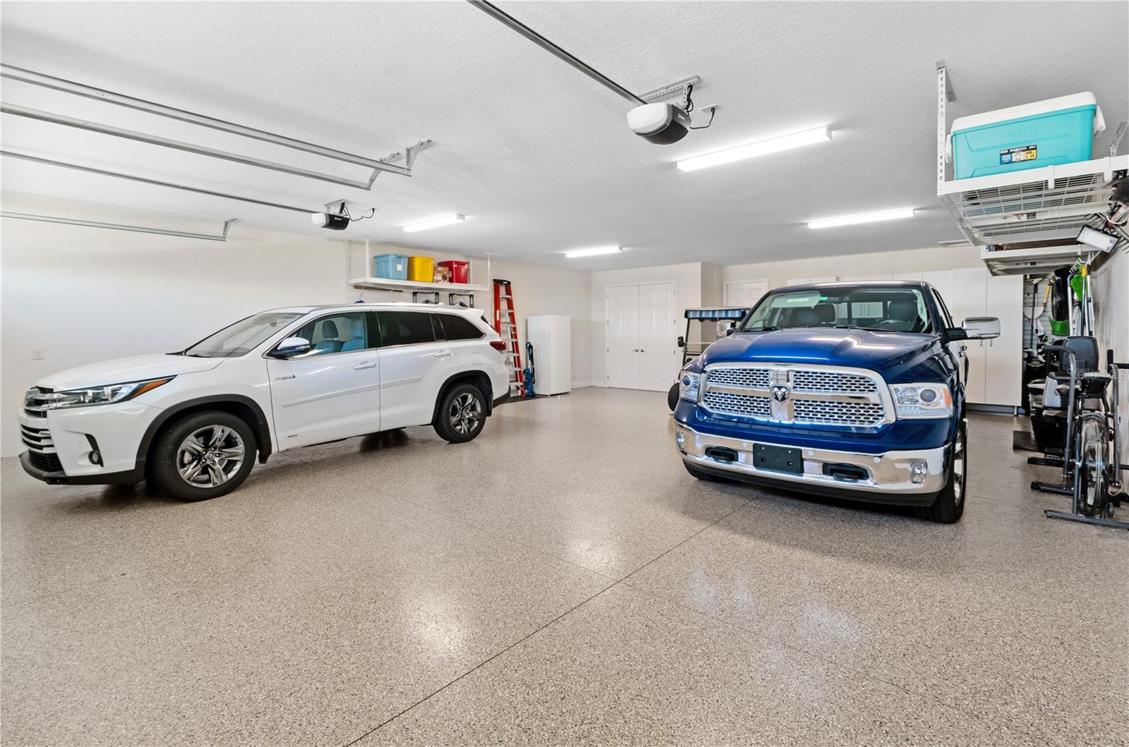 VILLAGES/SOUTHERN OAKS UN 43 - Residential