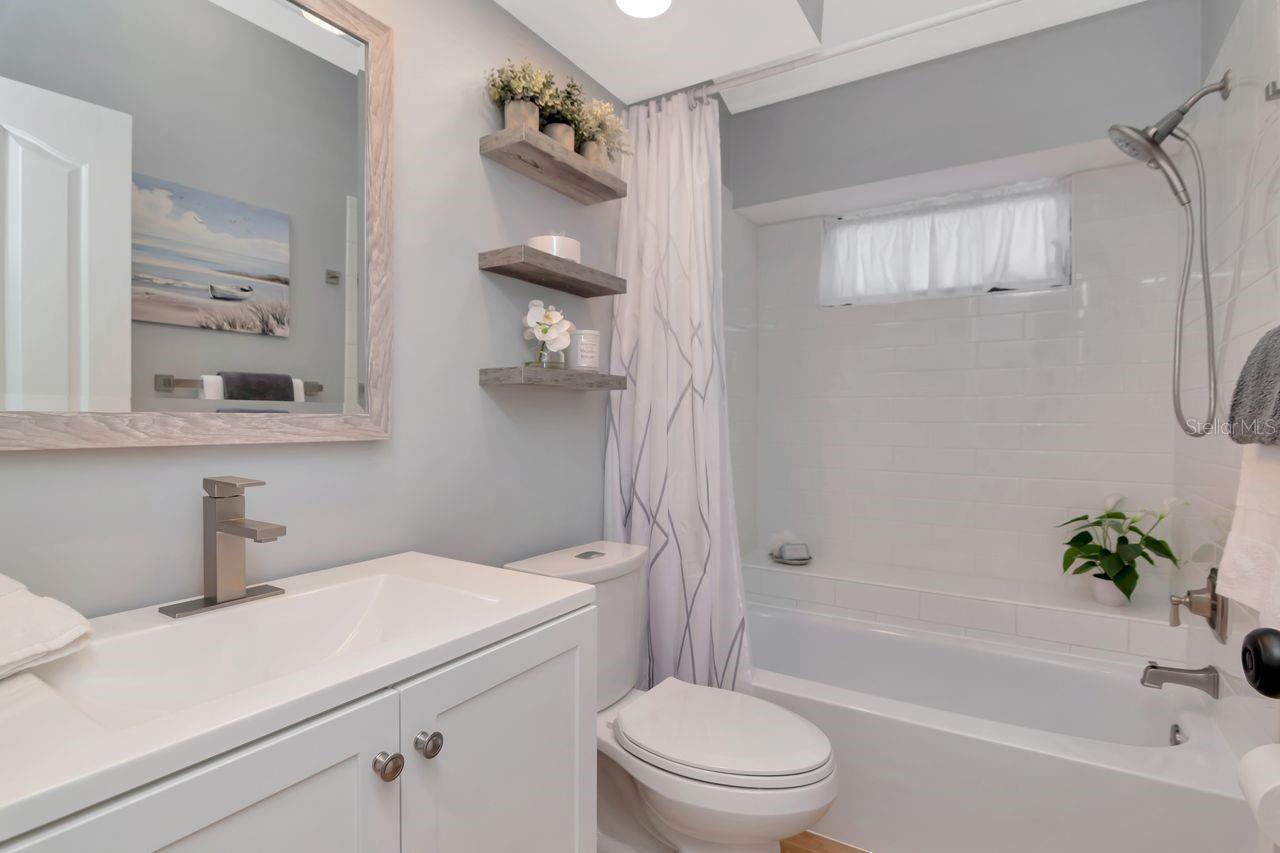 FIELDSTONE VILLAGE AT WOODFIELD - Residential