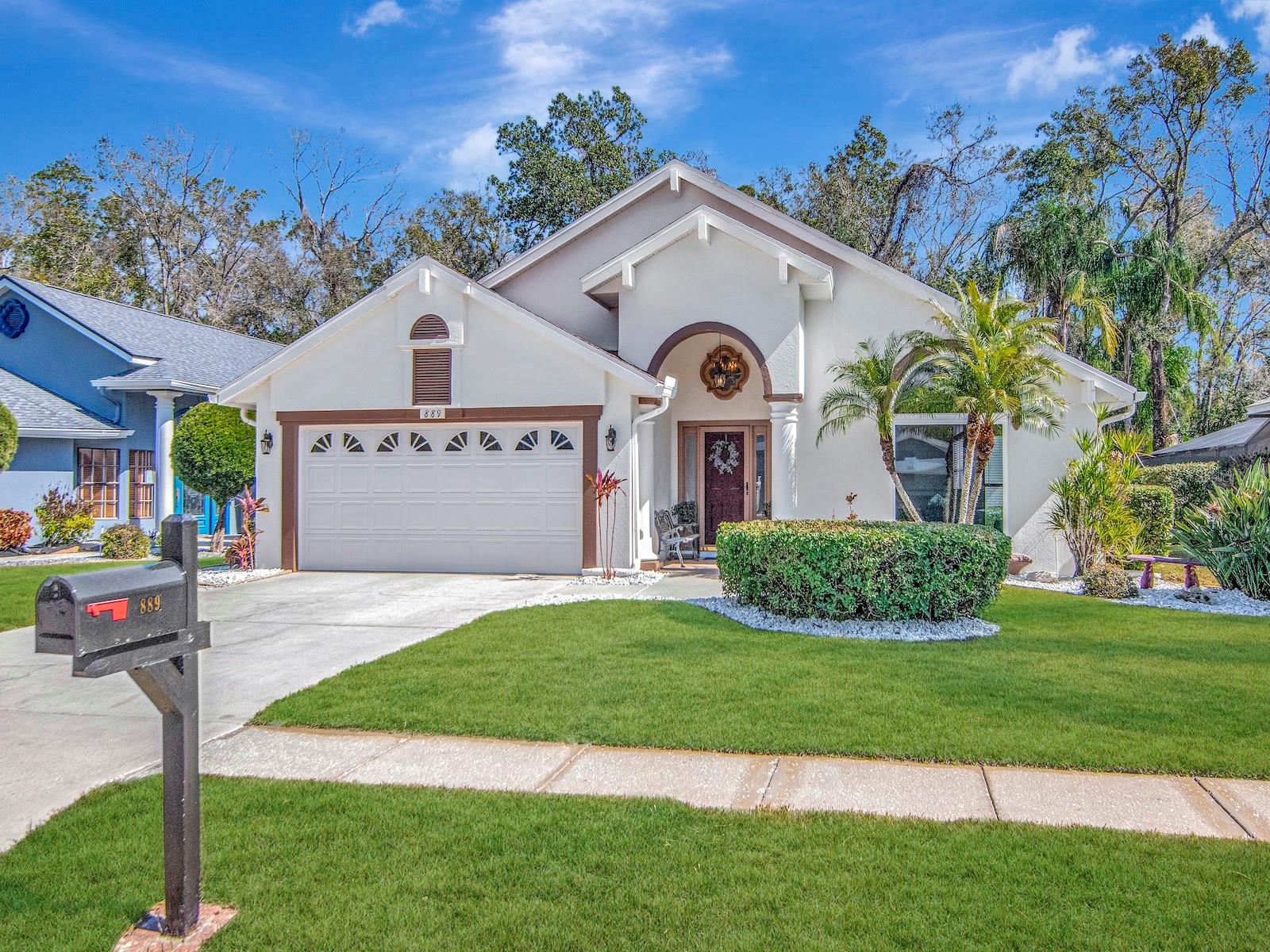 FIELDSTONE VILLAGE AT WOODFIELD - Residential