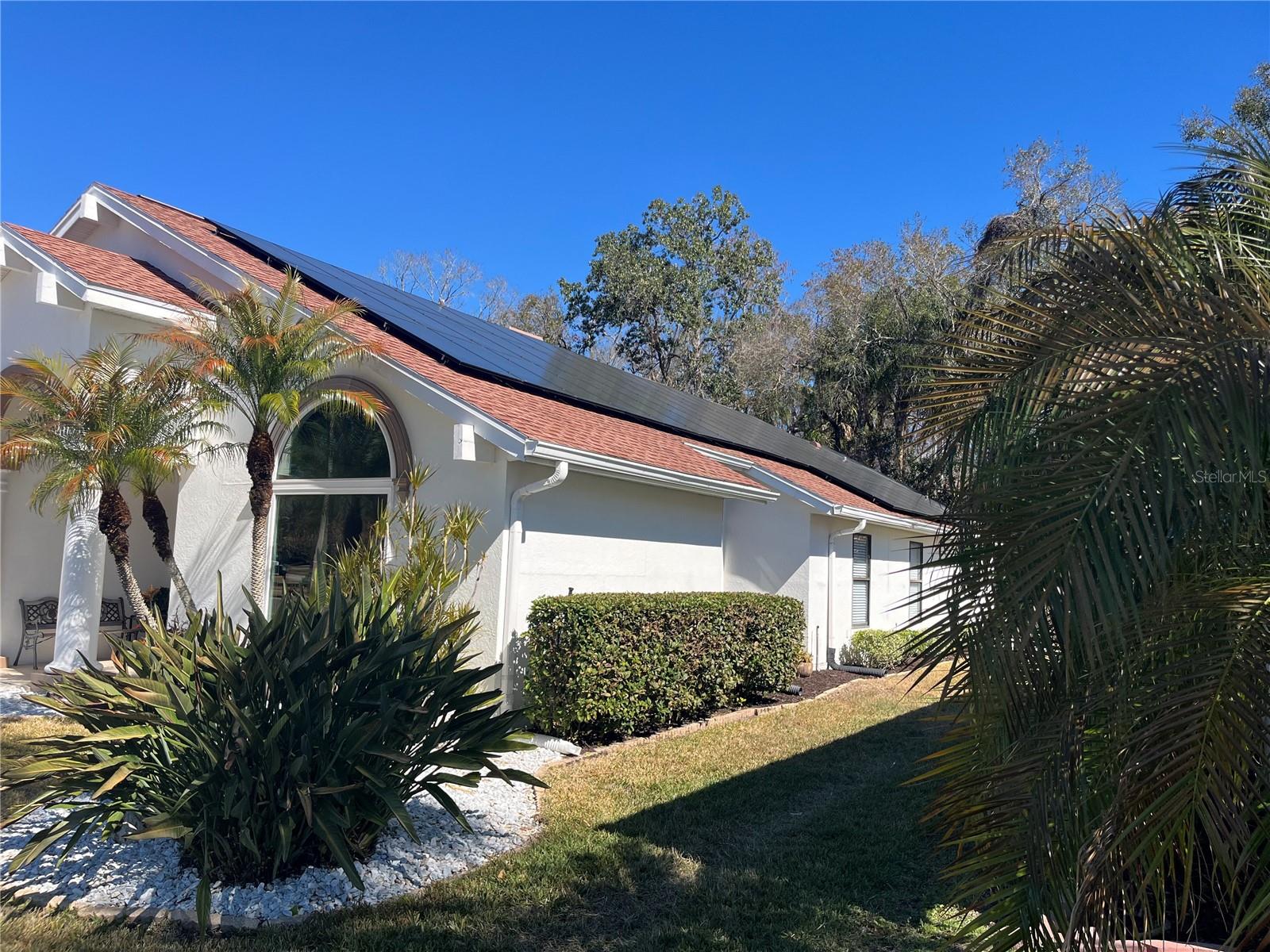 FIELDSTONE VILLAGE AT WOODFIELD - Residential