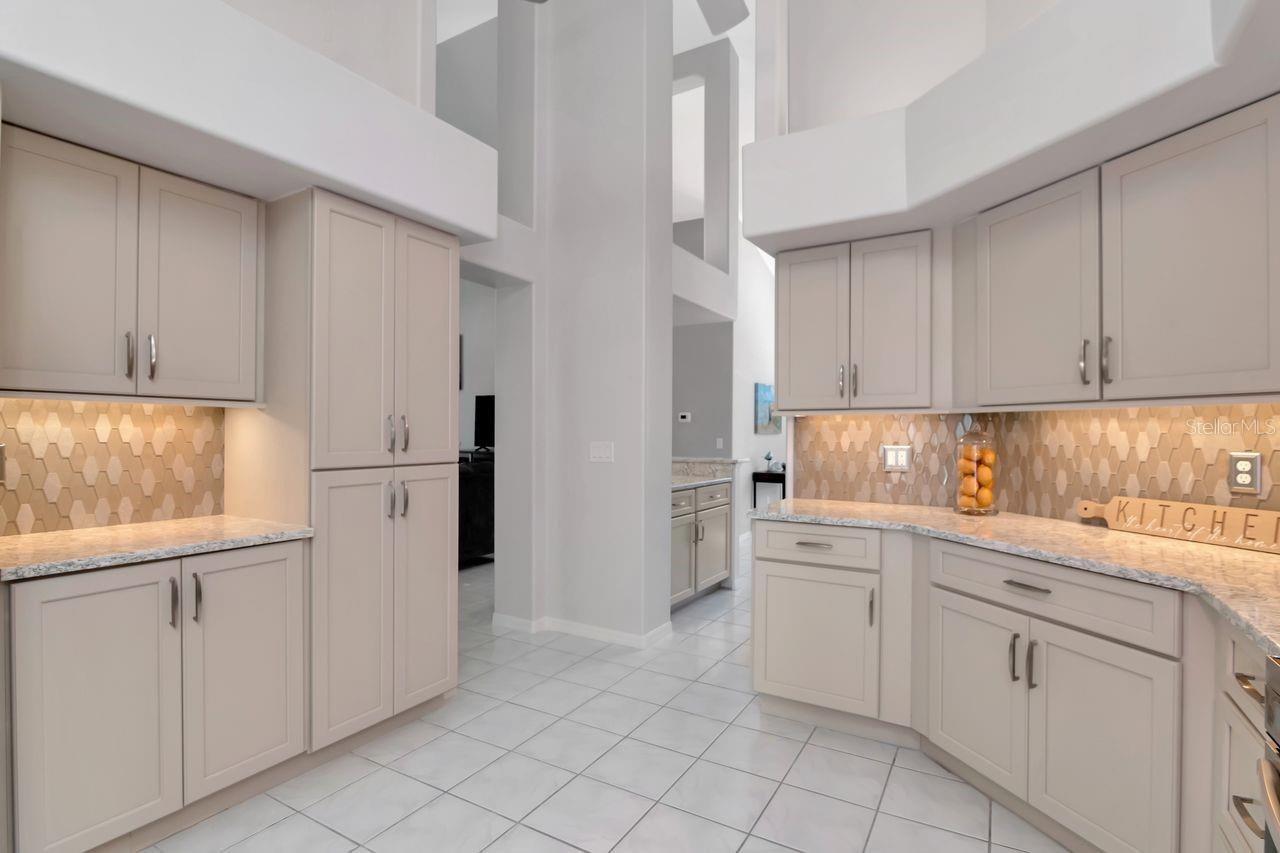 FIELDSTONE VILLAGE AT WOODFIELD - Residential