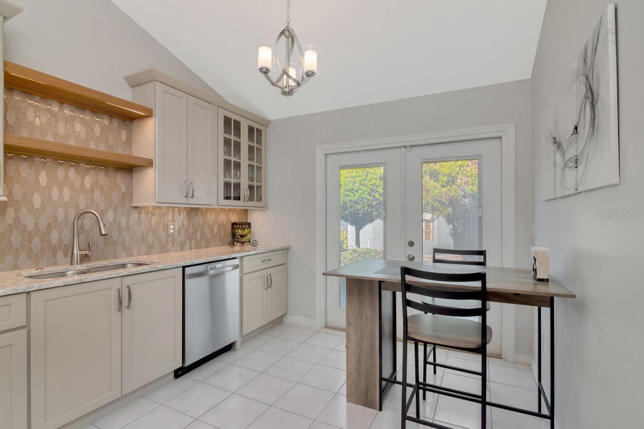 FIELDSTONE VILLAGE AT WOODFIELD - Residential