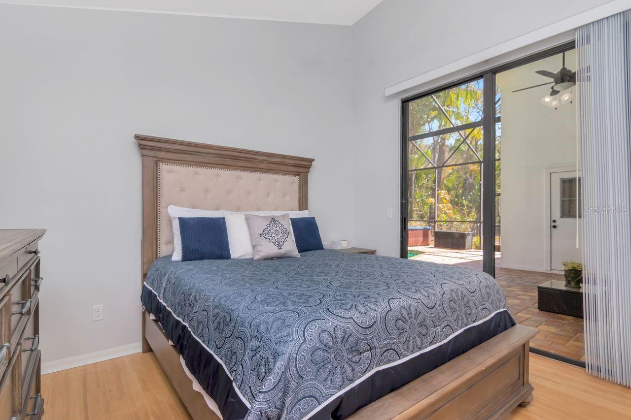 FIELDSTONE VILLAGE AT WOODFIELD - Residential