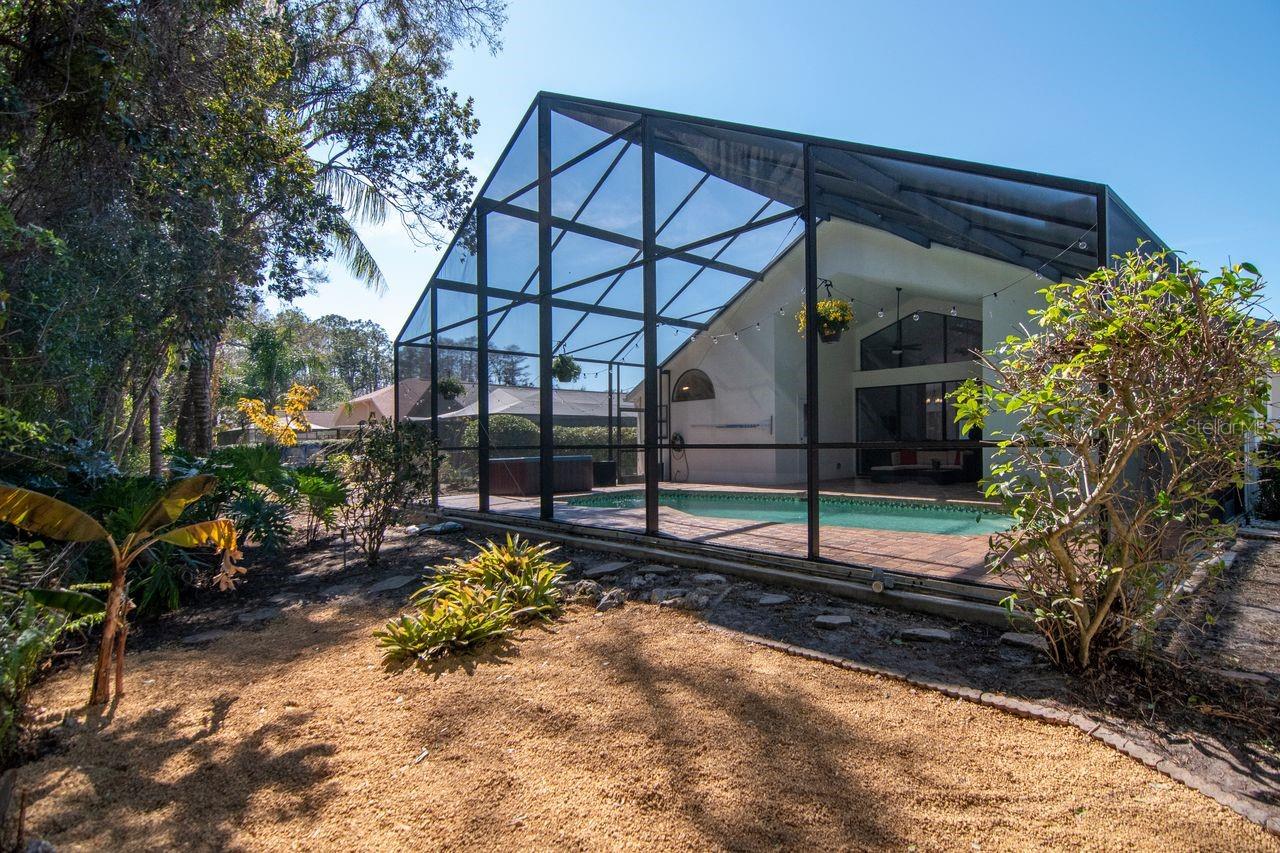 FIELDSTONE VILLAGE AT WOODFIELD - Residential