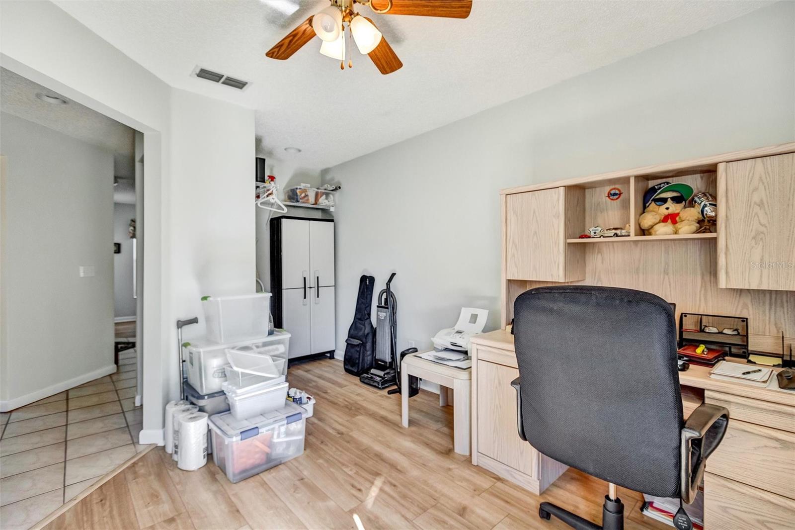 ON TOP OF THE WORLD - Residential