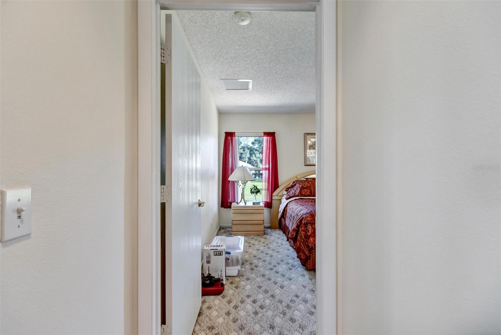 ON TOP OF THE WORLD - Residential