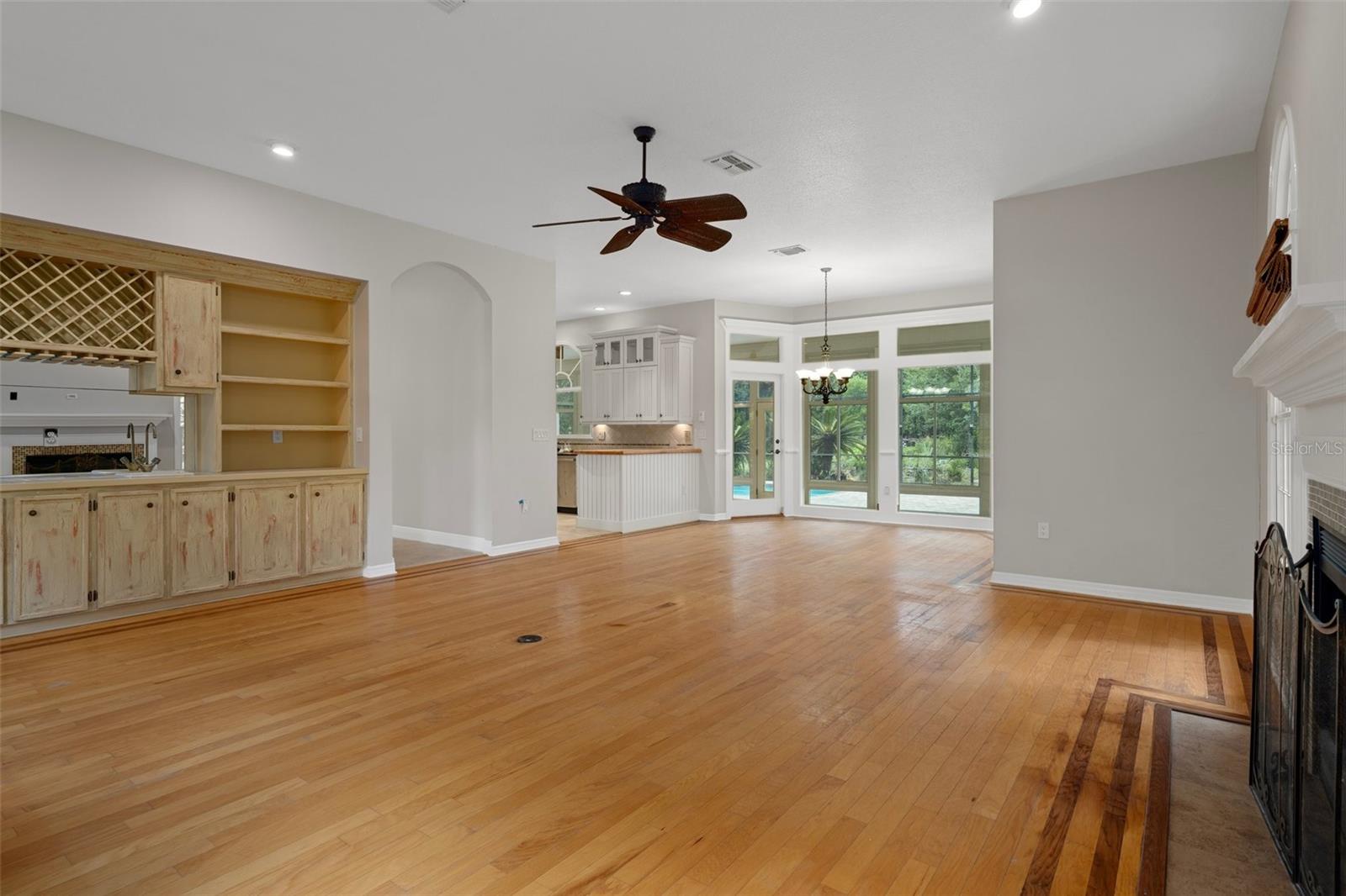 WATERS OF WEEKI WACHEE - Residential