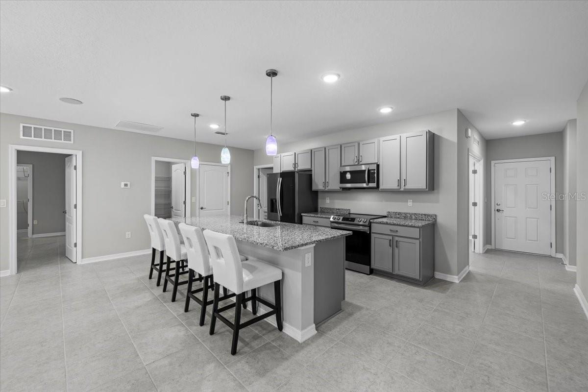 197 PARKVIEW DRIVE