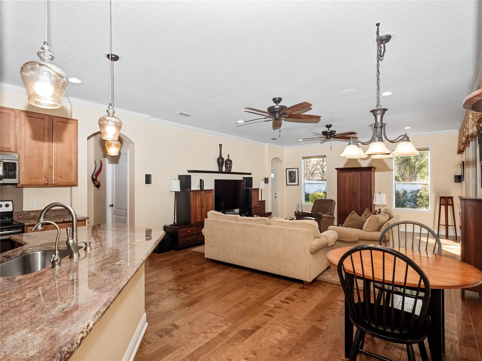 BRENTWOOD CLUB - Residential