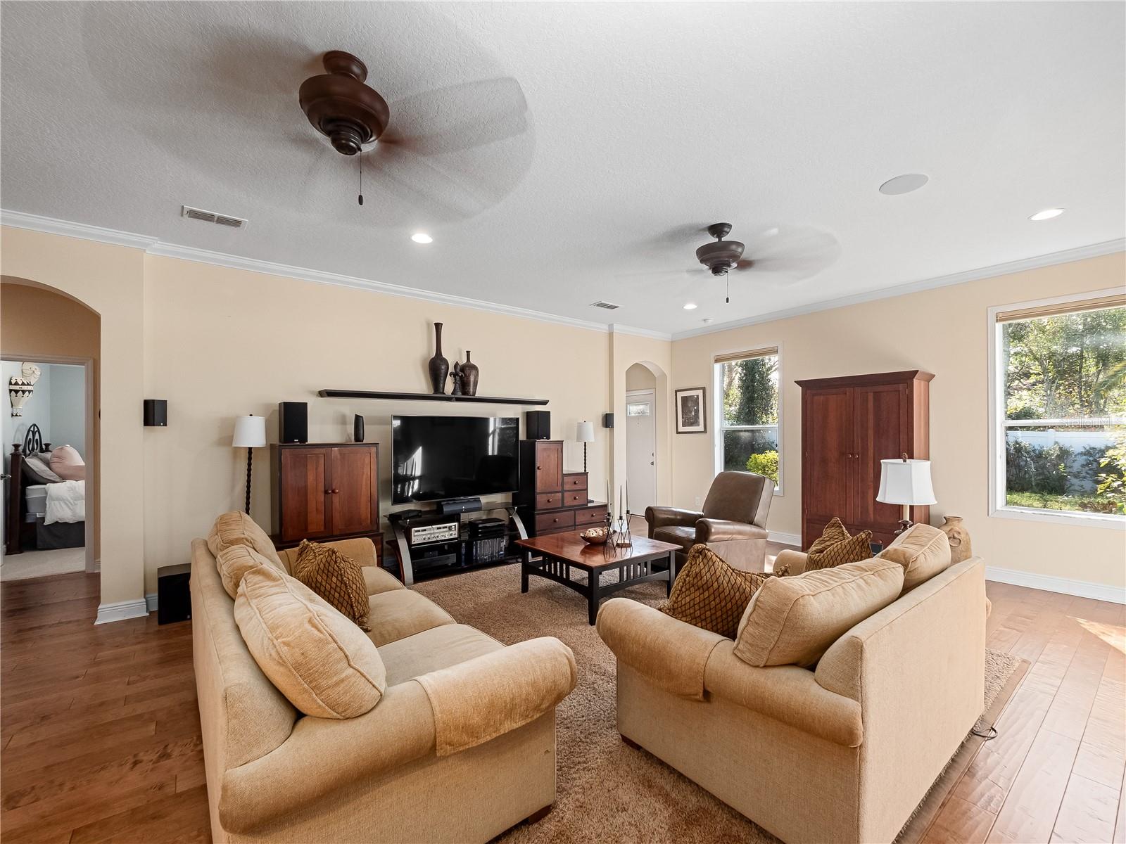 BRENTWOOD CLUB - Residential