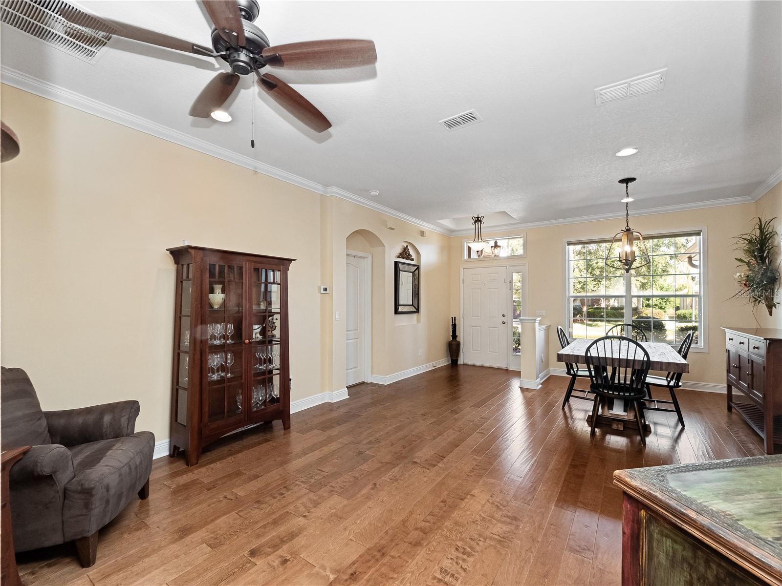 BRENTWOOD CLUB - Residential