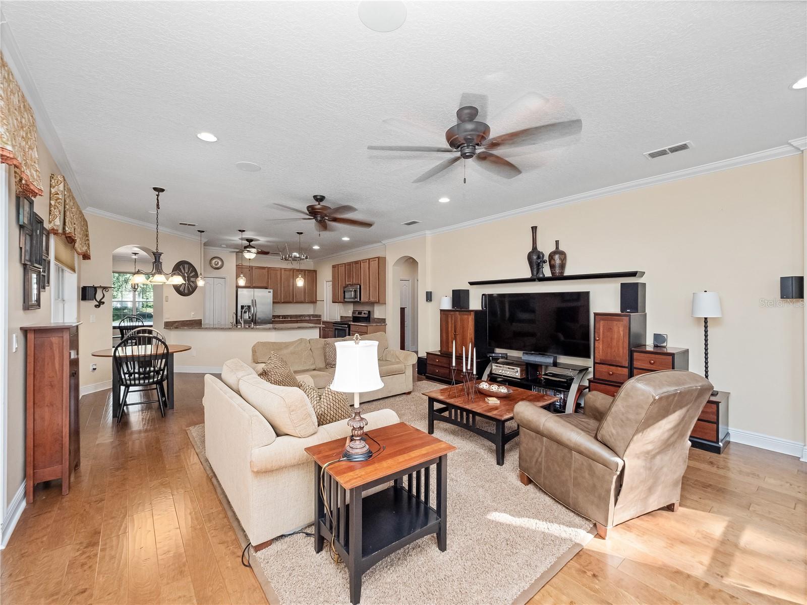 BRENTWOOD CLUB - Residential