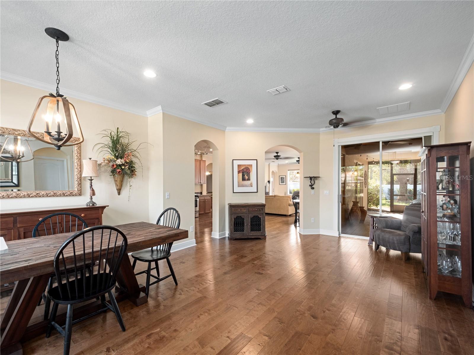 BRENTWOOD CLUB - Residential