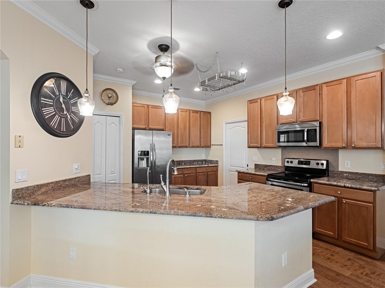 BRENTWOOD CLUB - Residential