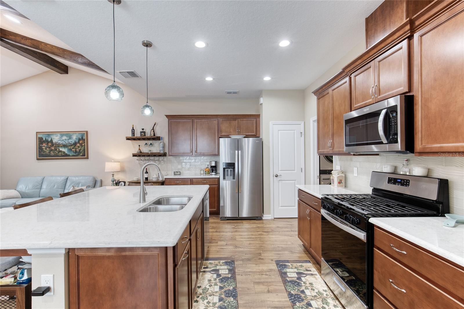 LATITUDE/DAYTONA BEACH CLOAR - Residential