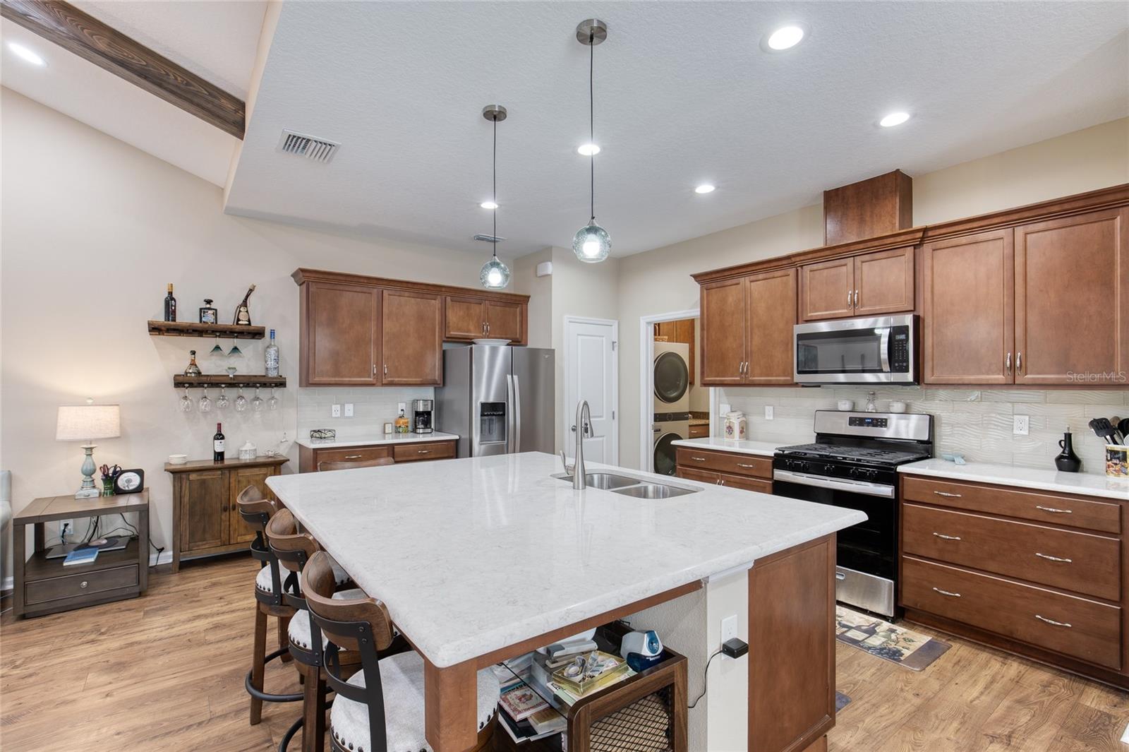 LATITUDE/DAYTONA BEACH CLOAR - Residential