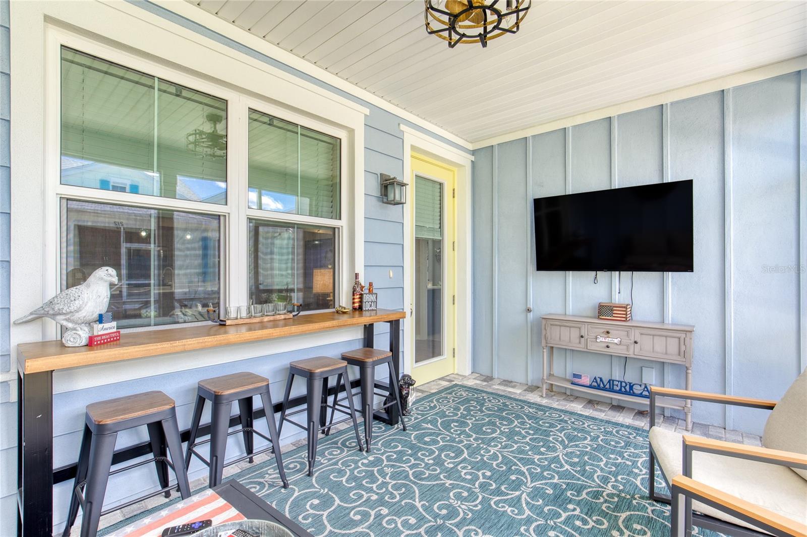 LATITUDE/DAYTONA BEACH CLOAR - Residential