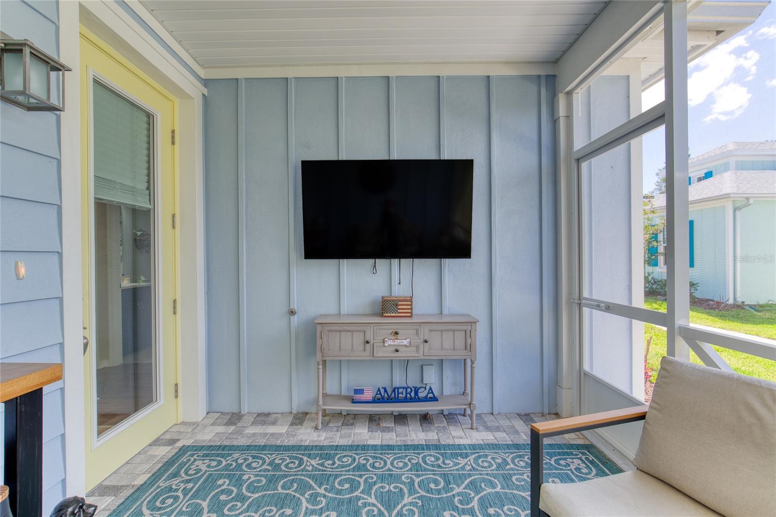 LATITUDE/DAYTONA BEACH CLOAR - Residential