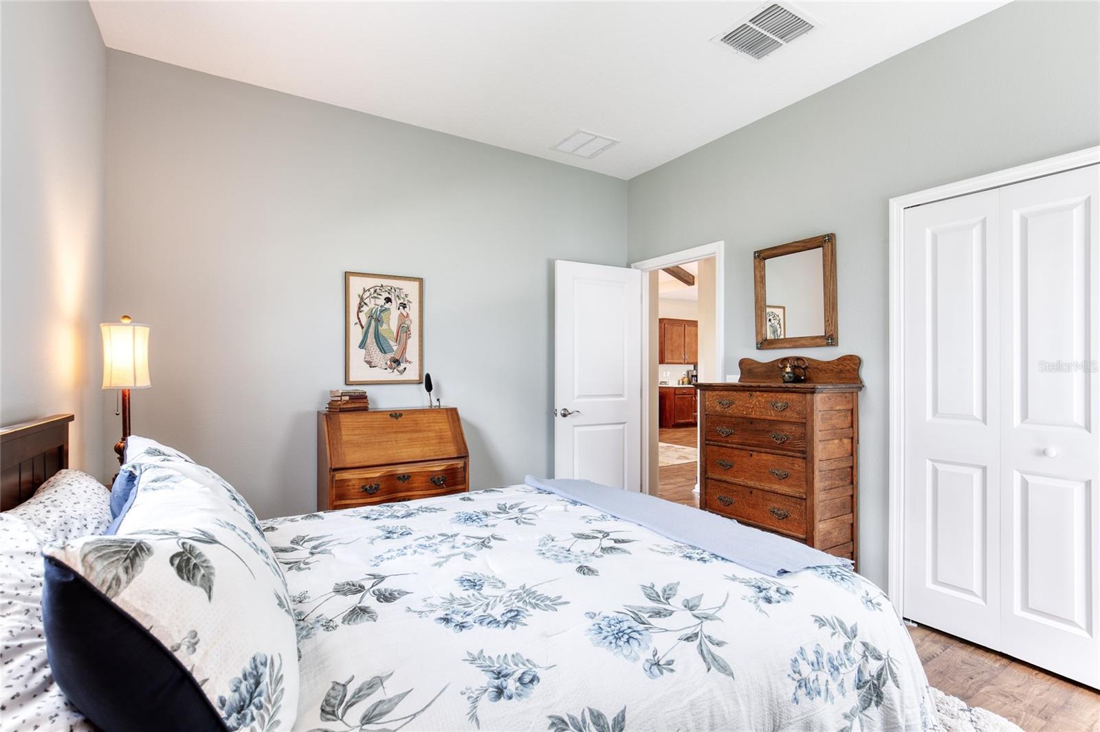 LATITUDE/DAYTONA BEACH CLOAR - Residential