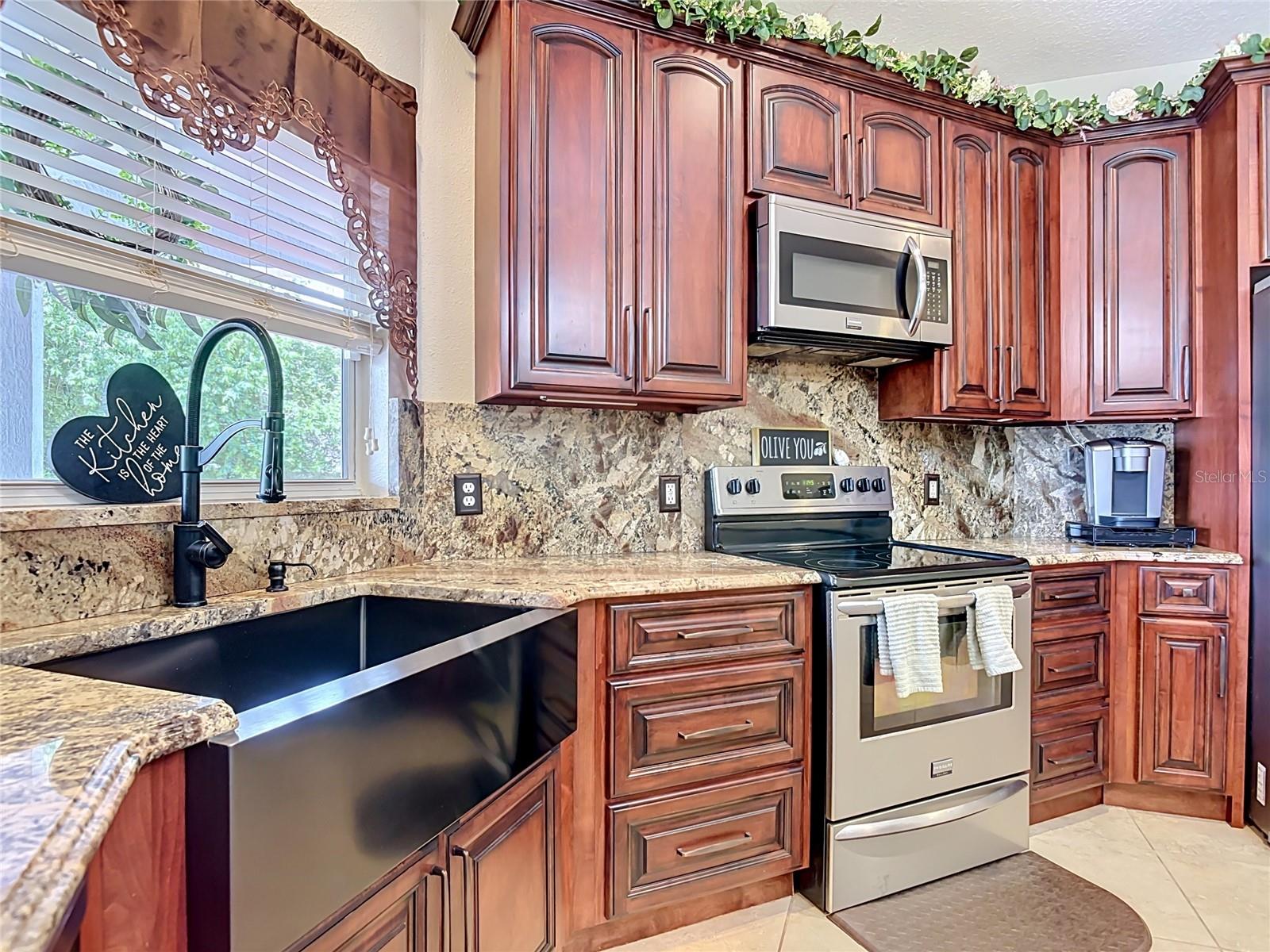 DELTONA LAKES UNIT 31 - Residential