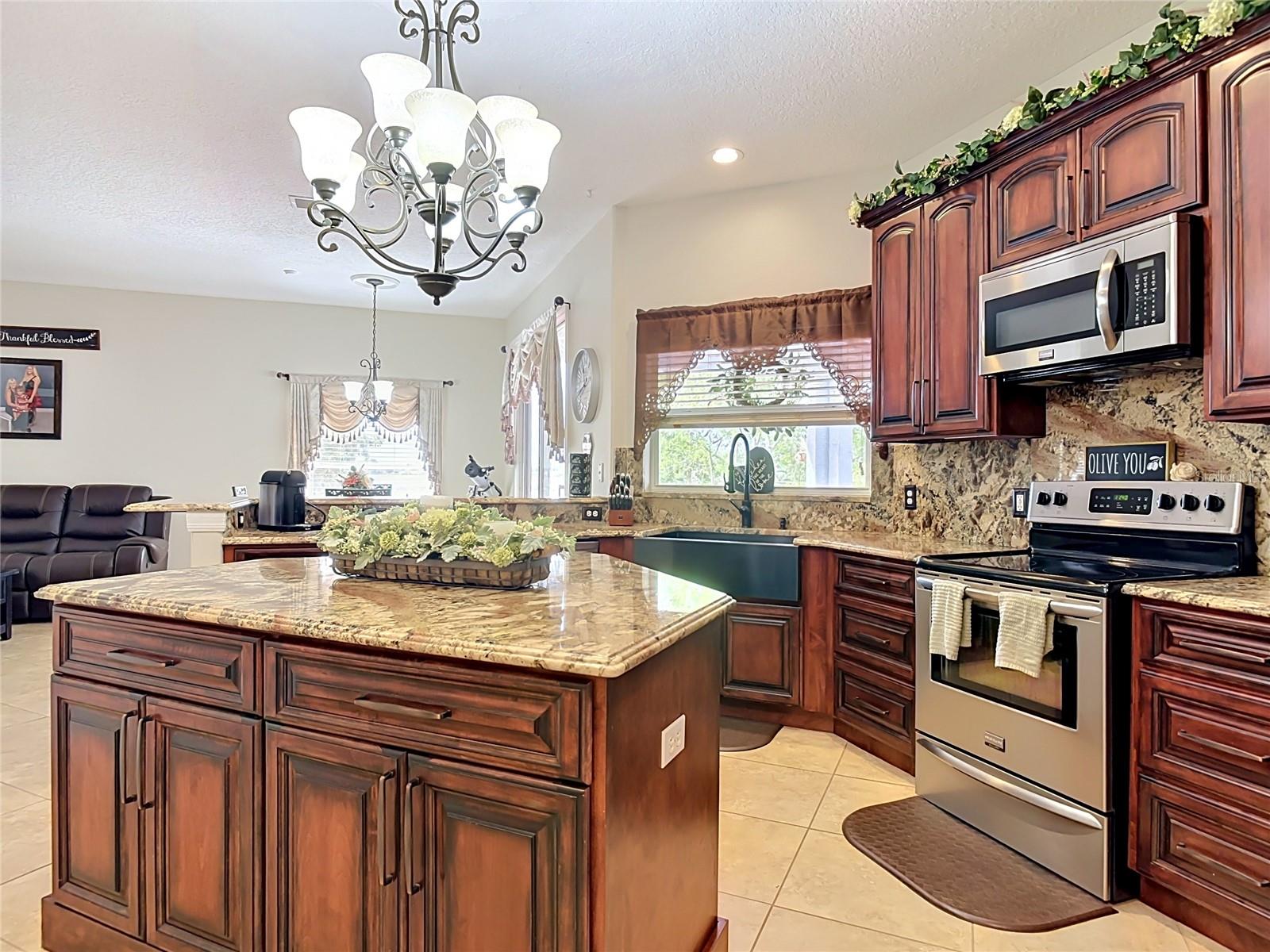 DELTONA LAKES UNIT 31 - Residential