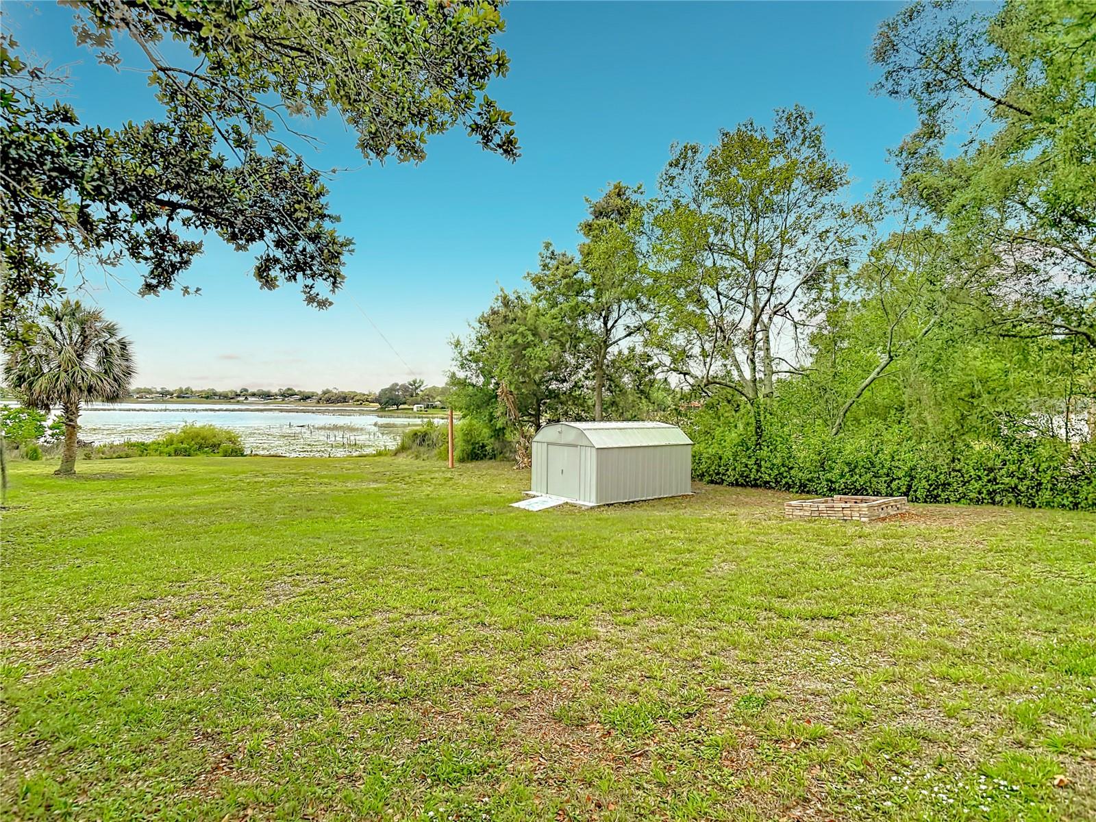 DELTONA LAKES UNIT 31 - Residential