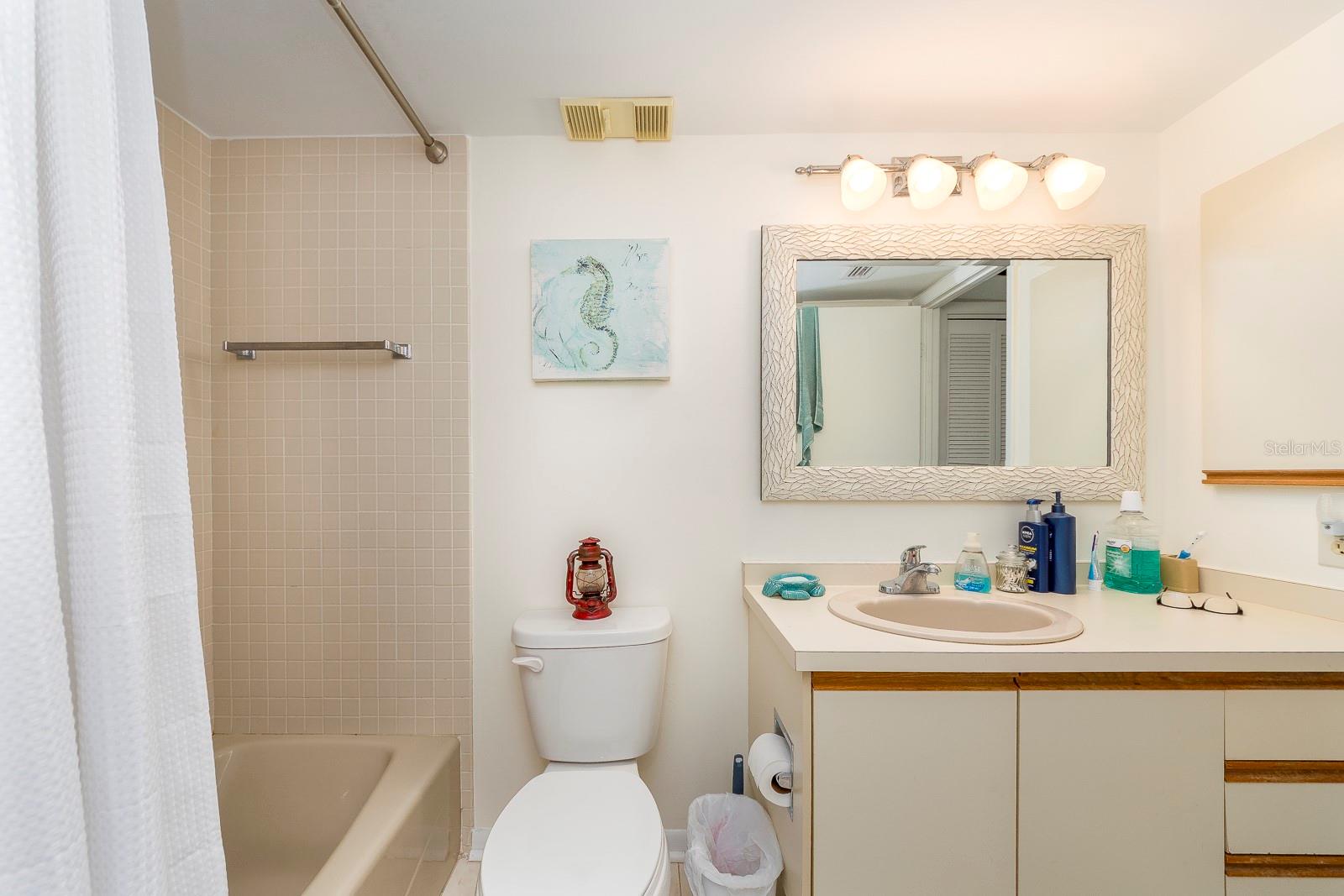 IMPERIAL PINES CONDO - Residential Lease