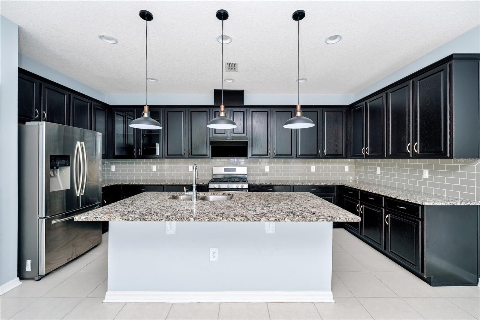 8261 PURPLE SANDPIPER AVENUE