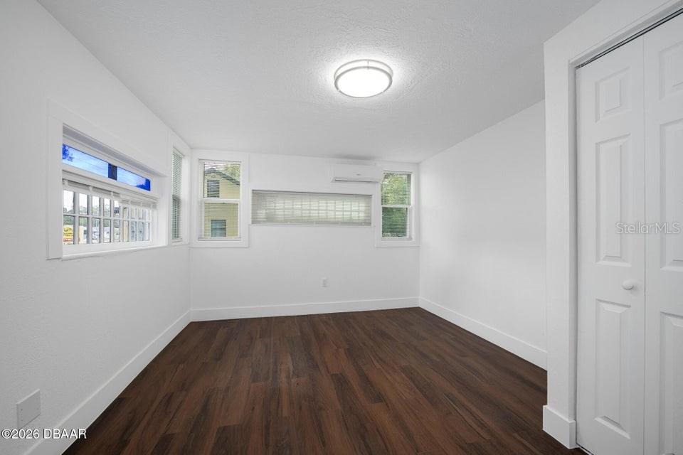 HIGBEES DAYTONA - Commercial Sale