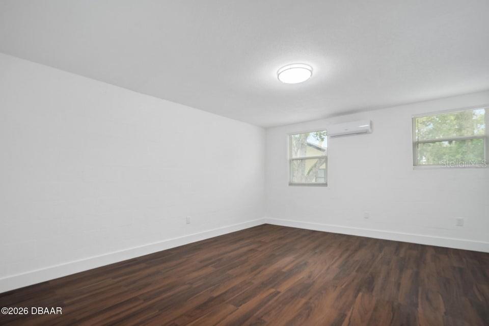 HIGBEES DAYTONA - Commercial Sale