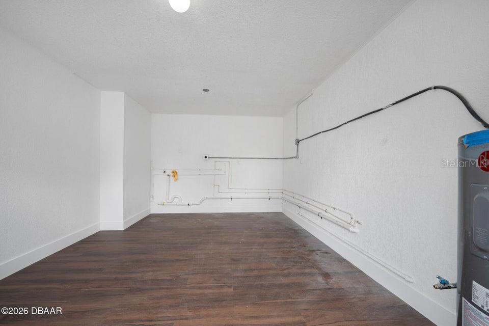 HIGBEES DAYTONA - Commercial Sale