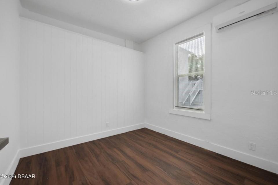HIGBEES DAYTONA - Commercial Sale