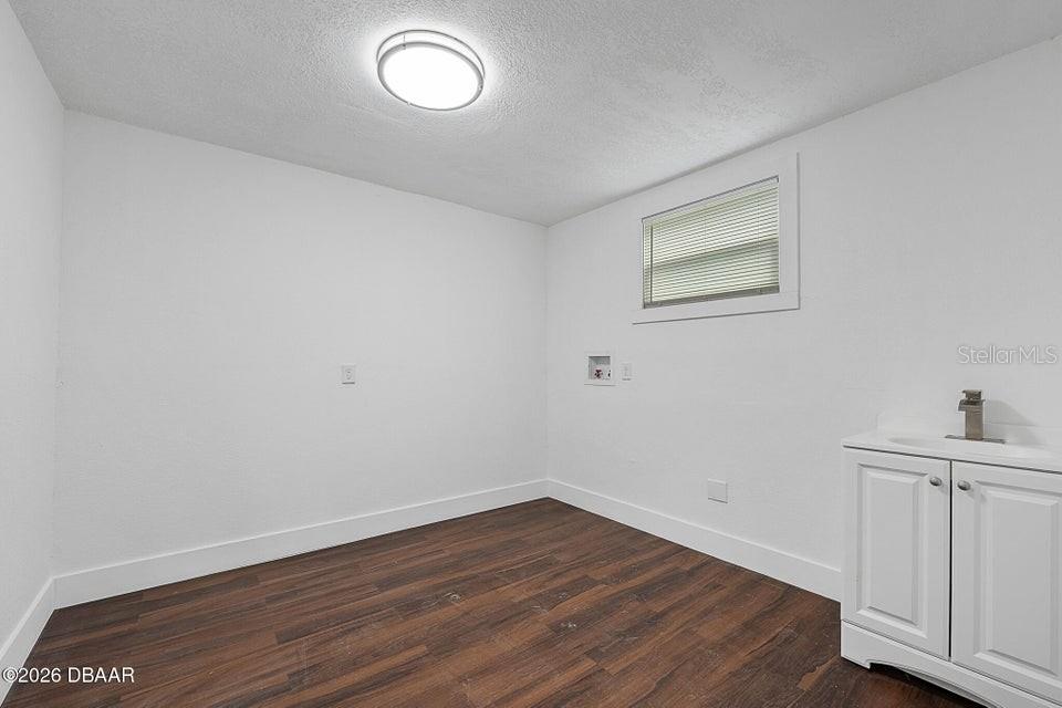 HIGBEES DAYTONA - Commercial Sale
