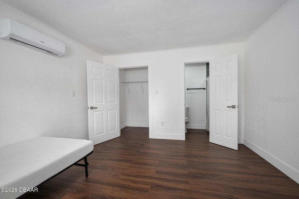 HIGBEES DAYTONA - Commercial Sale