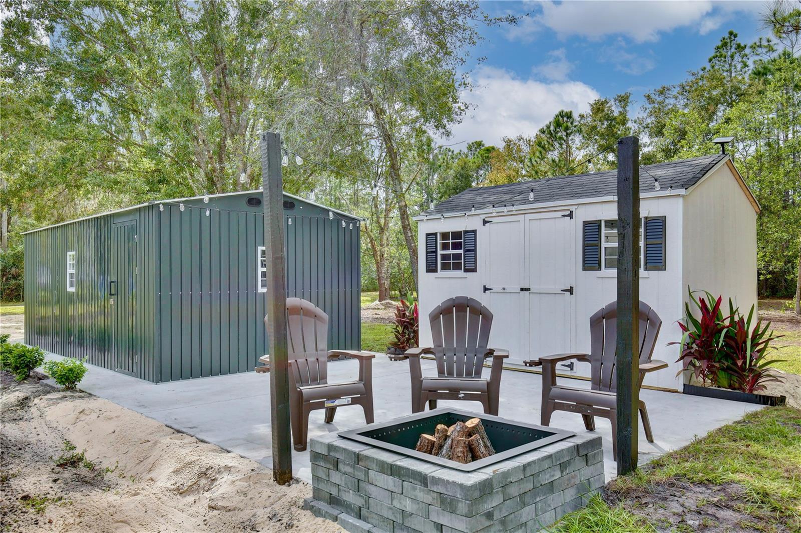 LAKE HARNEY ESTATES 5 ACRE DEV 256 PARCELS - Residential