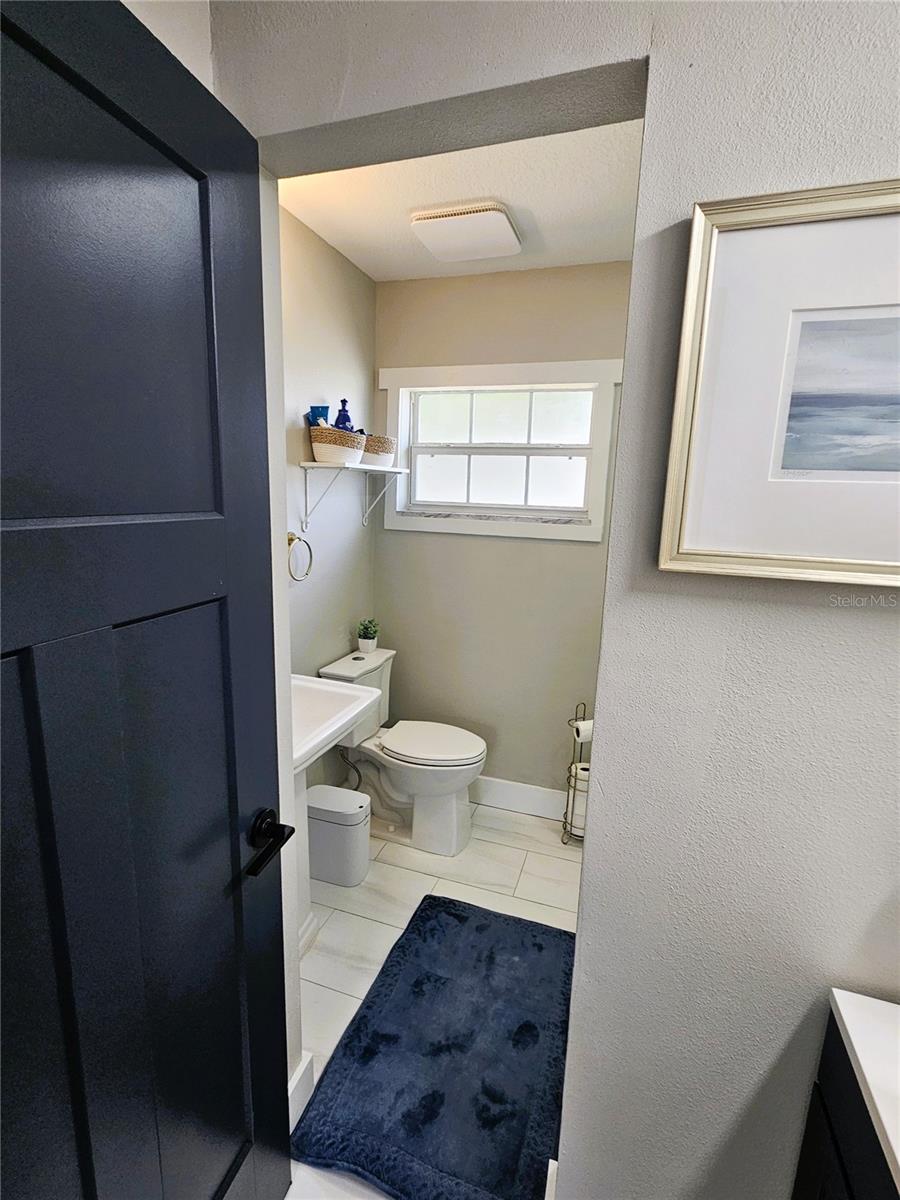 ELIZABETH COURT - Residential Lease