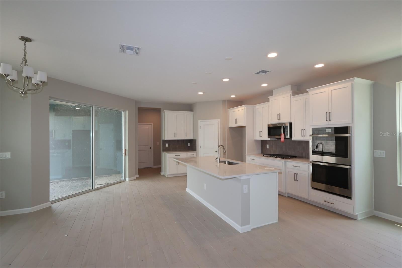 1359 LUMPINI STREET