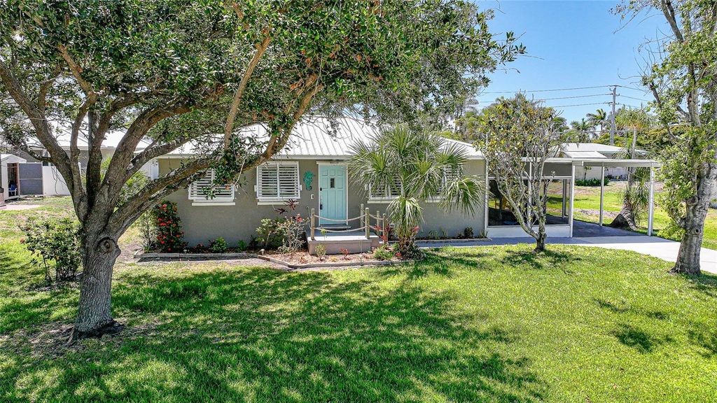 Photo of 809 Kings Court, Punta Gorda, FL 33950 (MLS # C7509814)