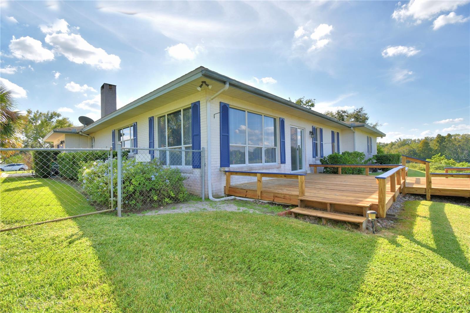 PARKVIEW LAKE ESTATES - Residential