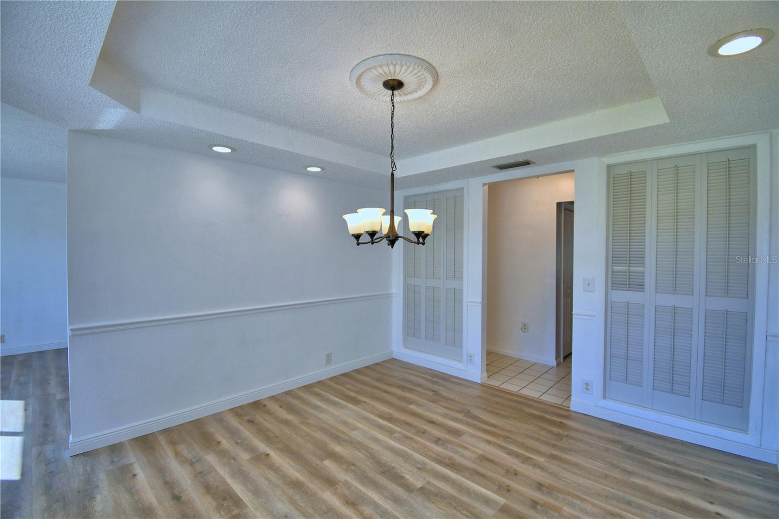 PARKVIEW LAKE ESTATES - Residential