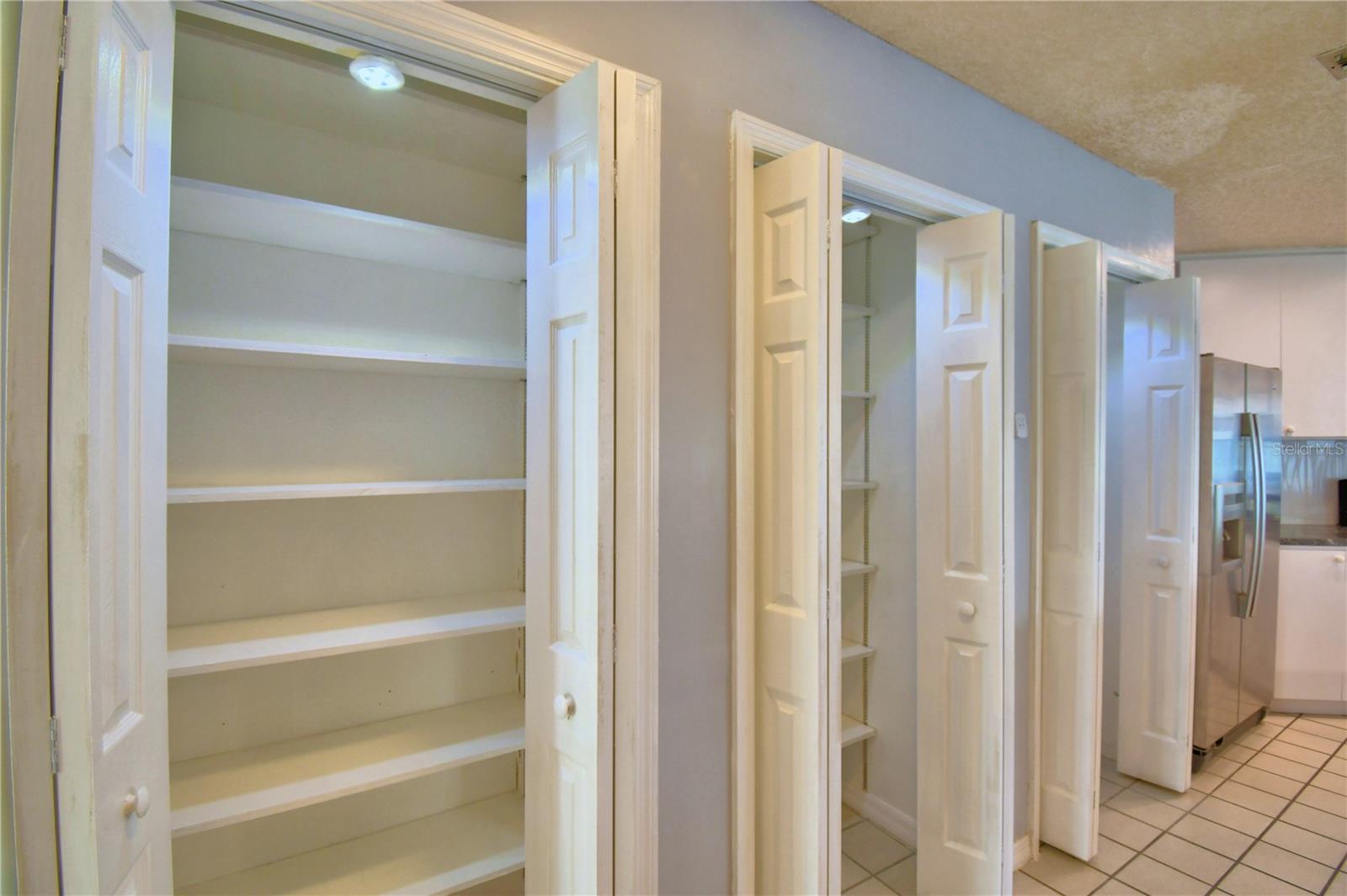 PARKVIEW LAKE ESTATES - Residential