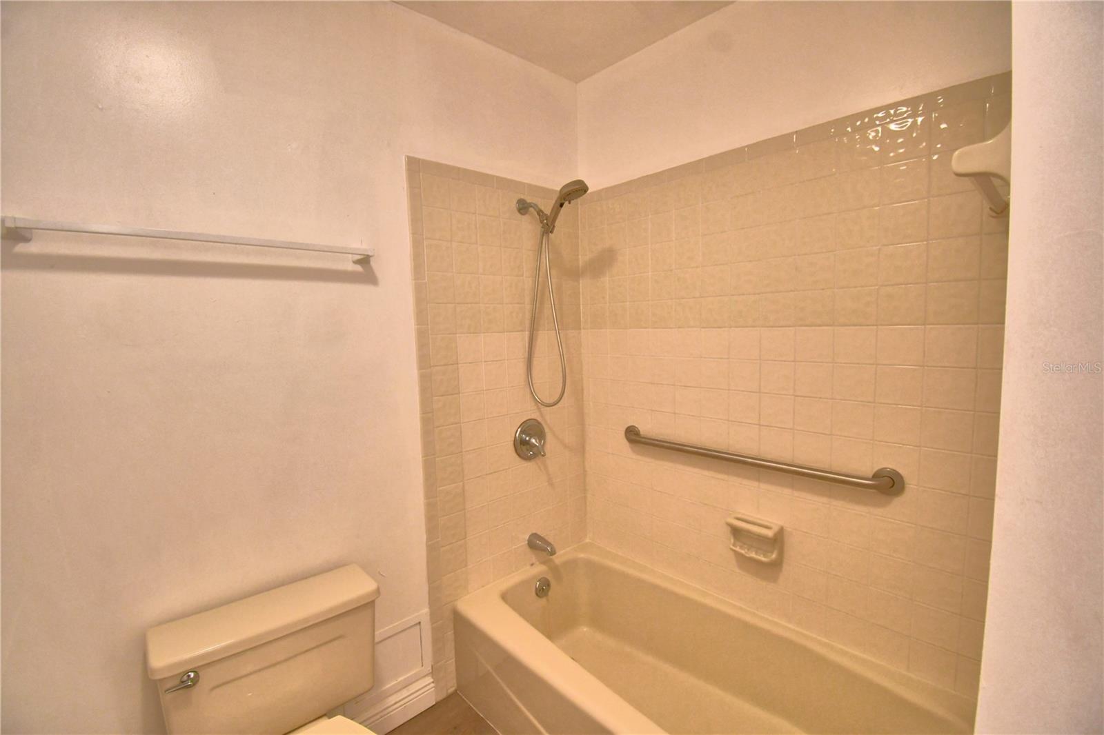 PARKVIEW LAKE ESTATES - Residential