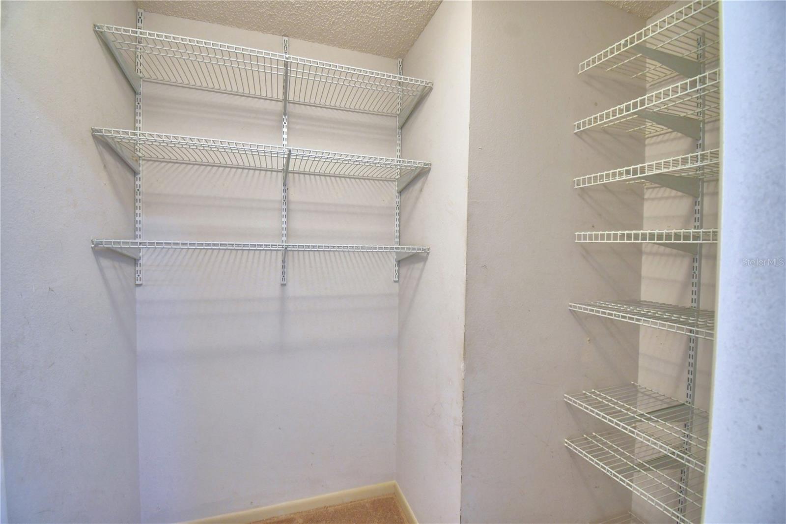 PARKVIEW LAKE ESTATES - Residential